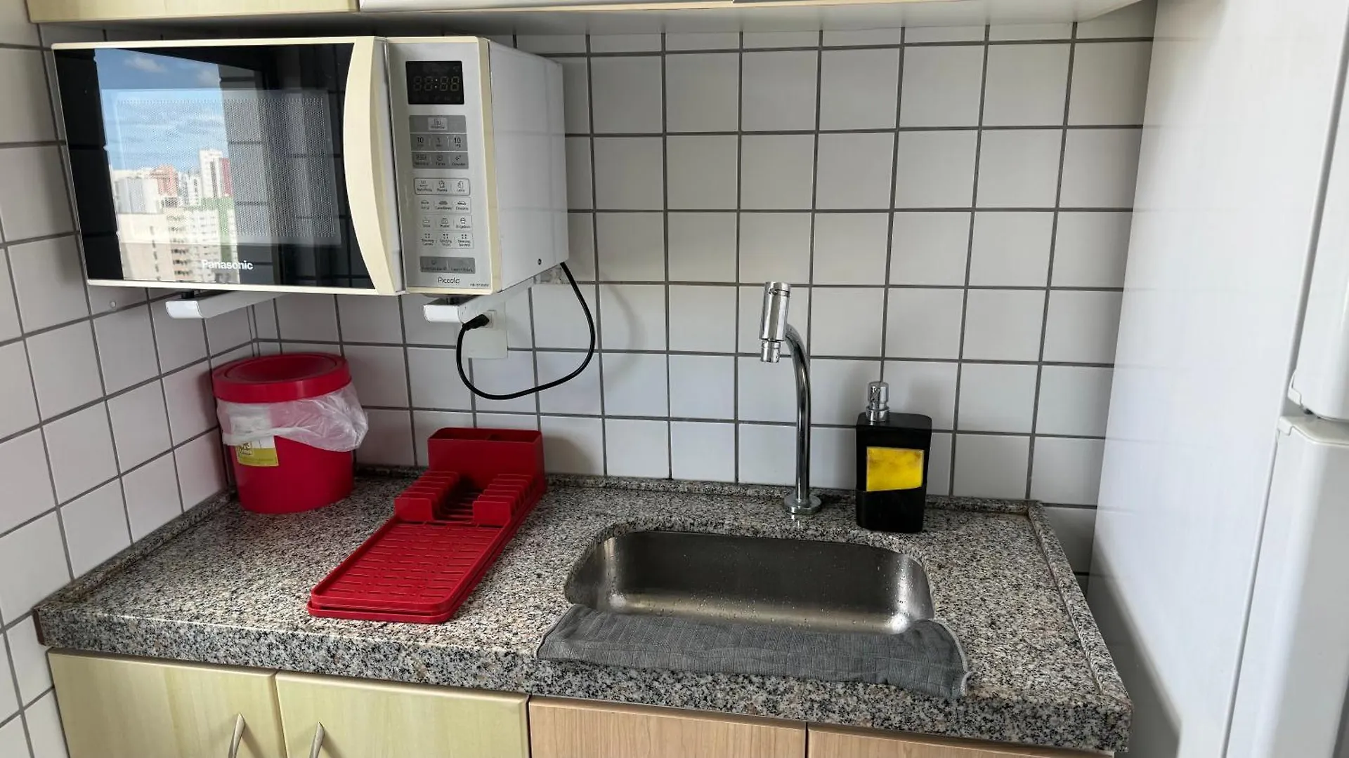 Simple Apartment, Heart Of The Action! Recife 0*,